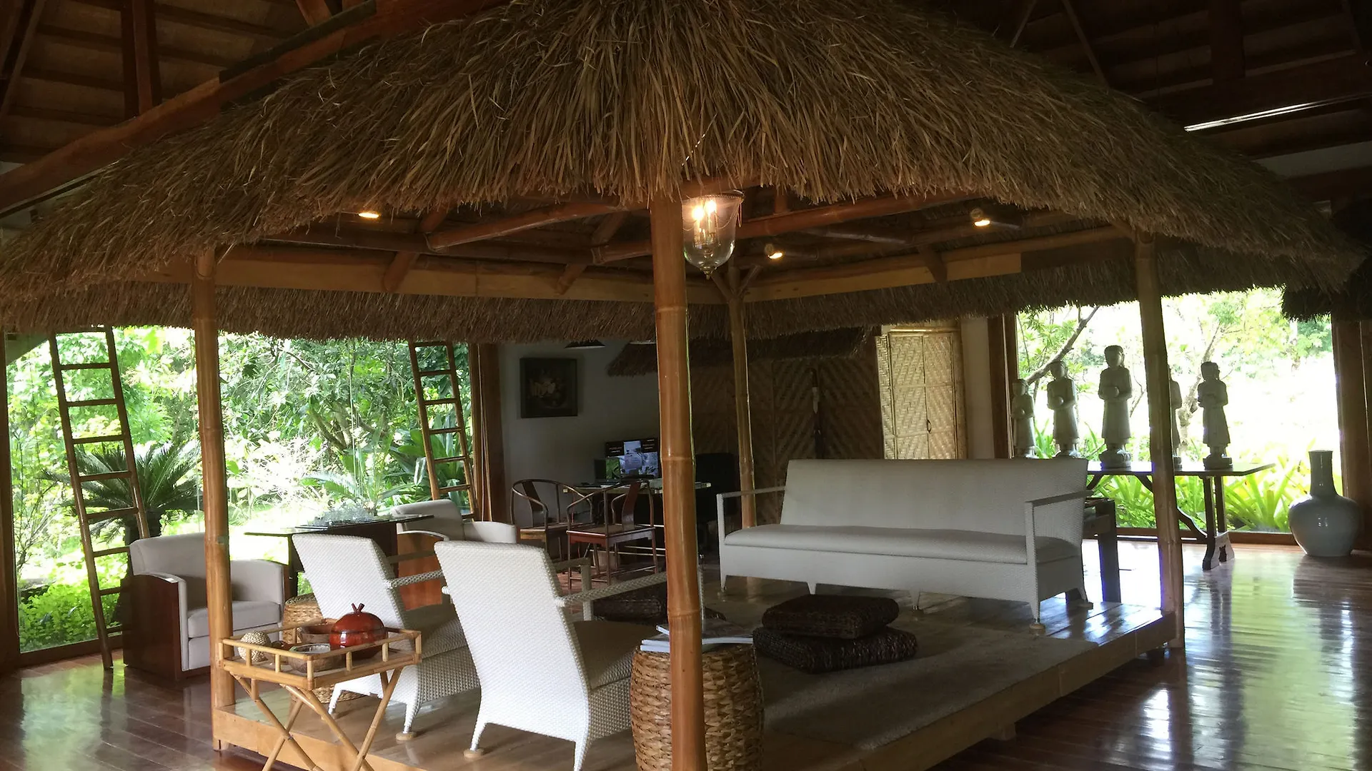 Donatela Resort And Sanctuary Panglao 4*,