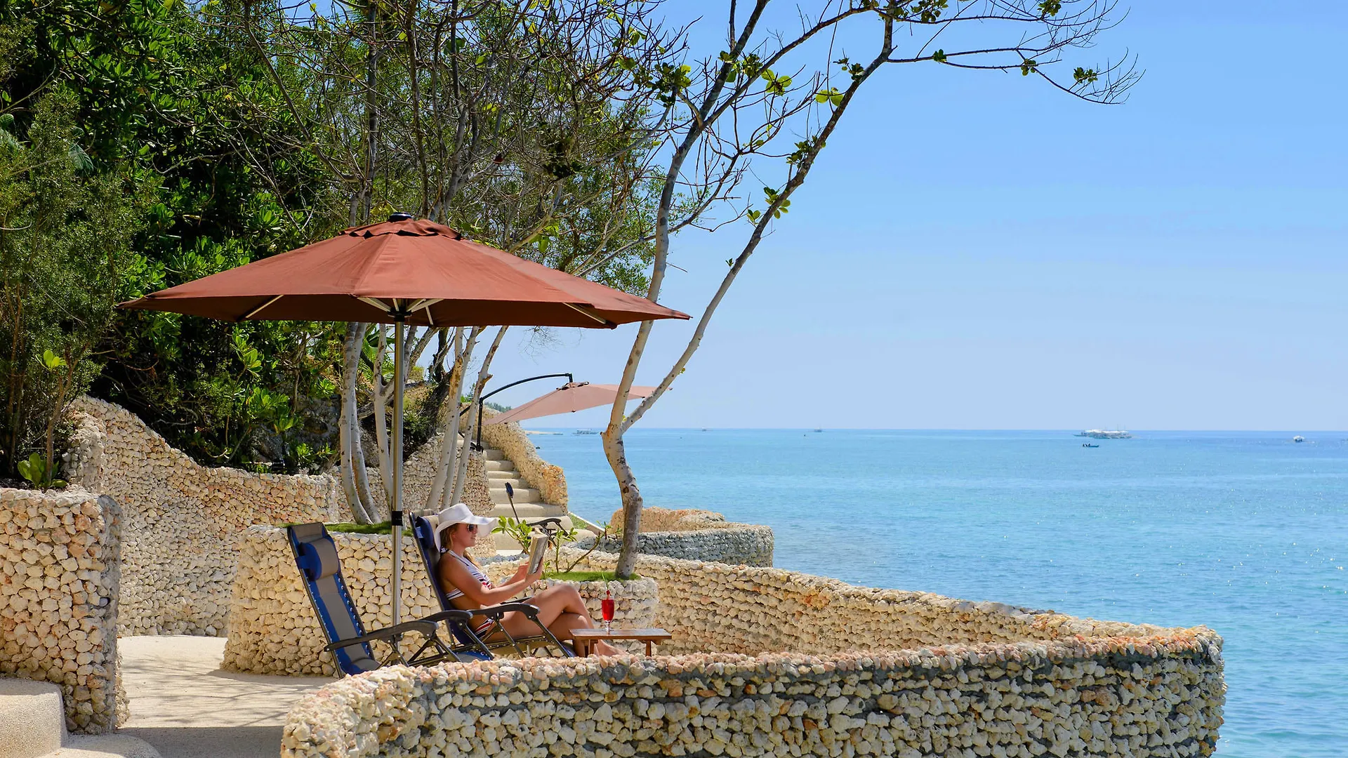 Donatela Resort And Sanctuary Panglao 4*,